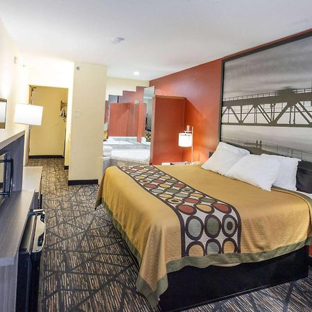 Super 8 By Wyndham Big Rapids Μοτέλ Εξωτερικό φωτογραφία