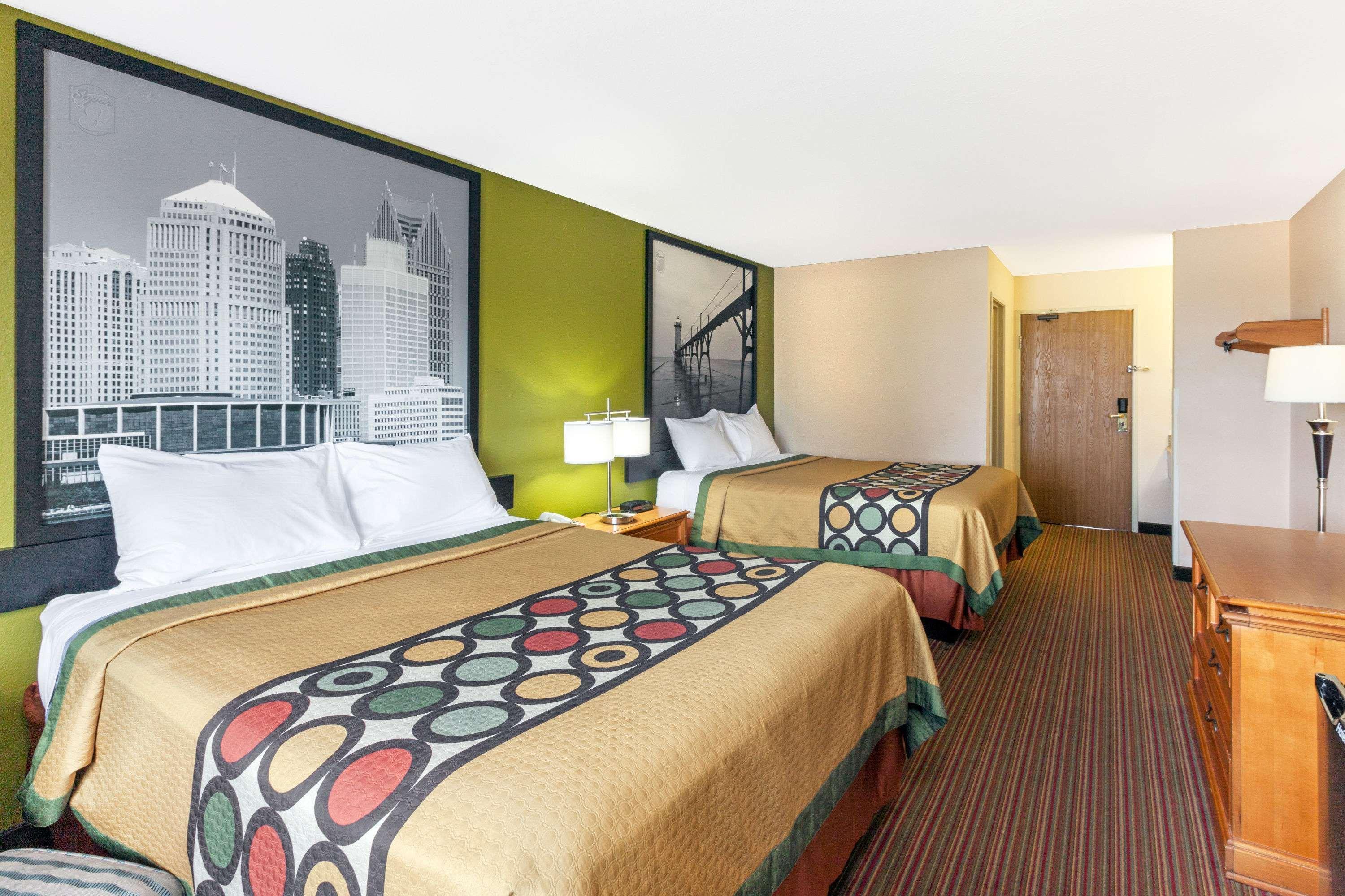 Super 8 By Wyndham Big Rapids Μοτέλ Εξωτερικό φωτογραφία