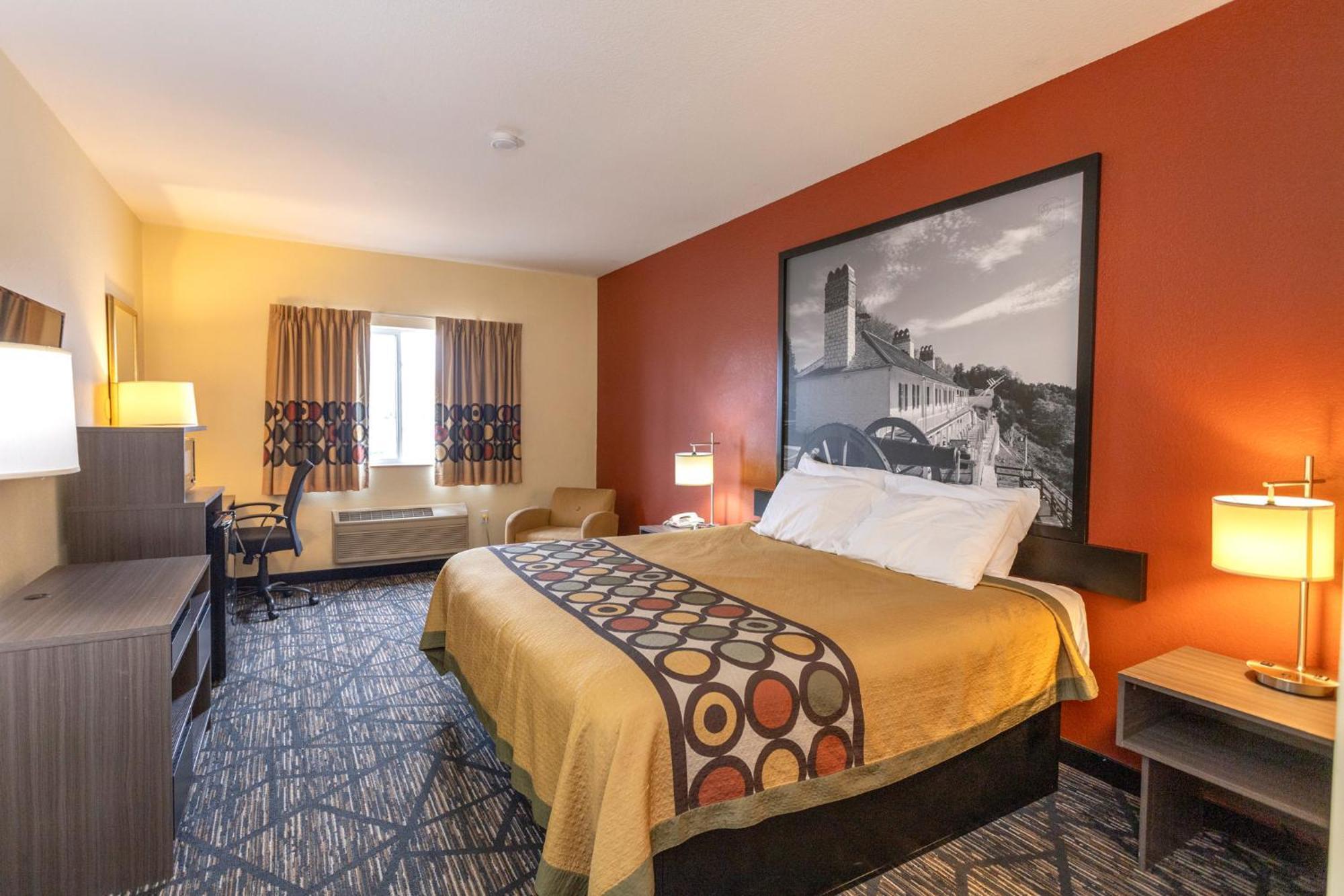 Super 8 By Wyndham Big Rapids Μοτέλ Εξωτερικό φωτογραφία