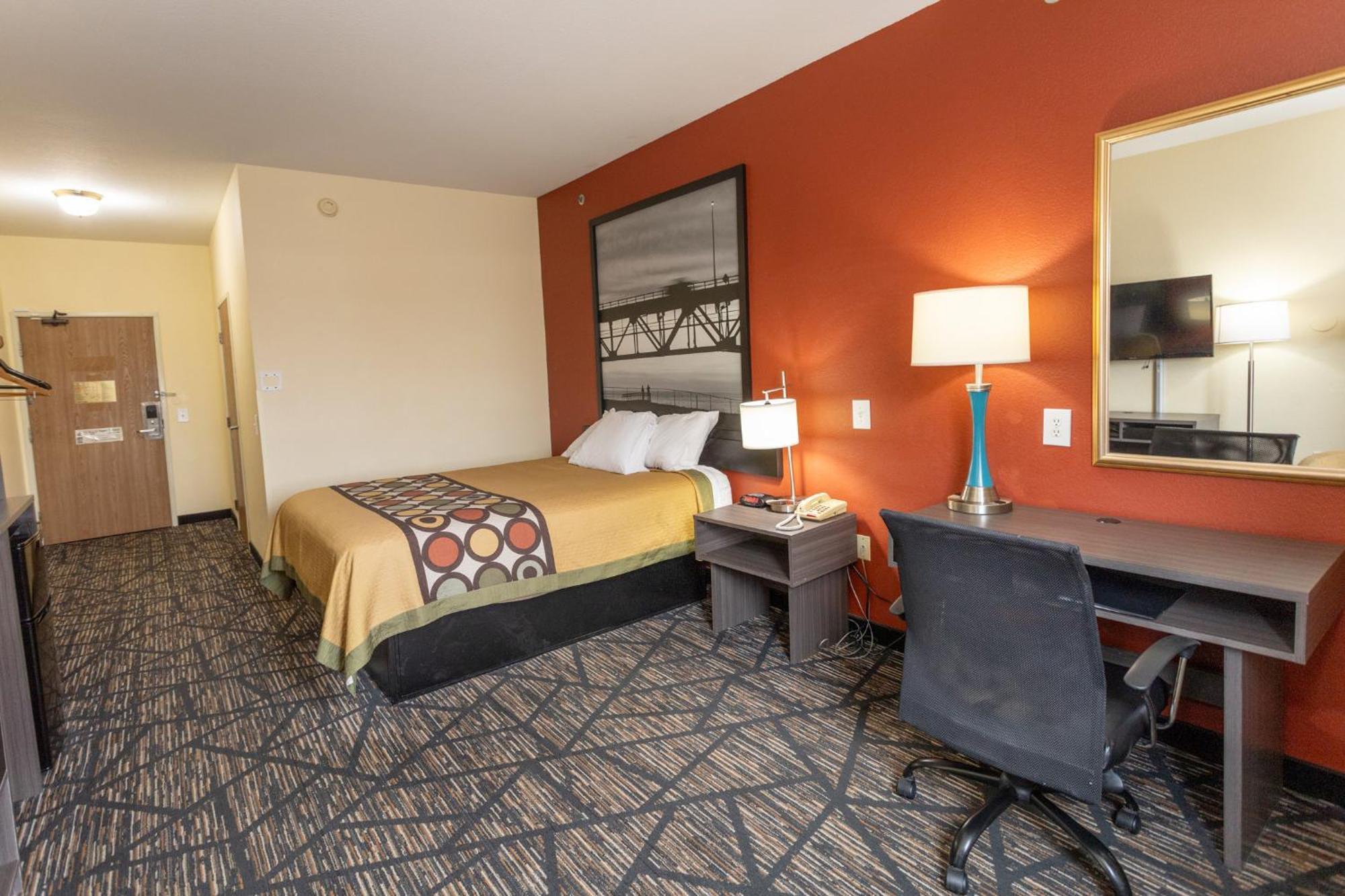 Super 8 By Wyndham Big Rapids Μοτέλ Εξωτερικό φωτογραφία