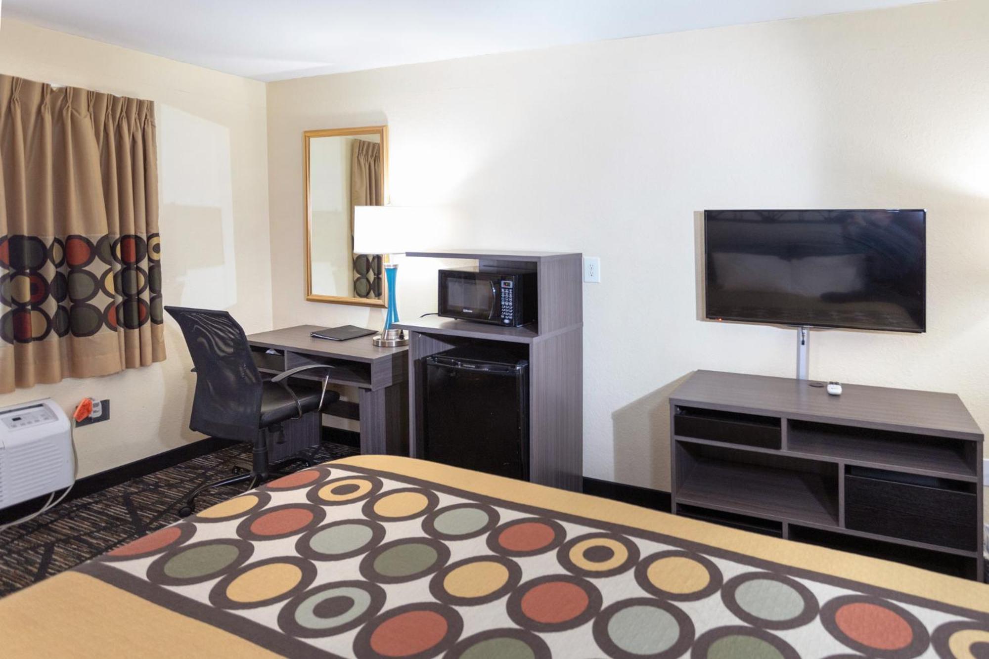 Super 8 By Wyndham Big Rapids Μοτέλ Εξωτερικό φωτογραφία