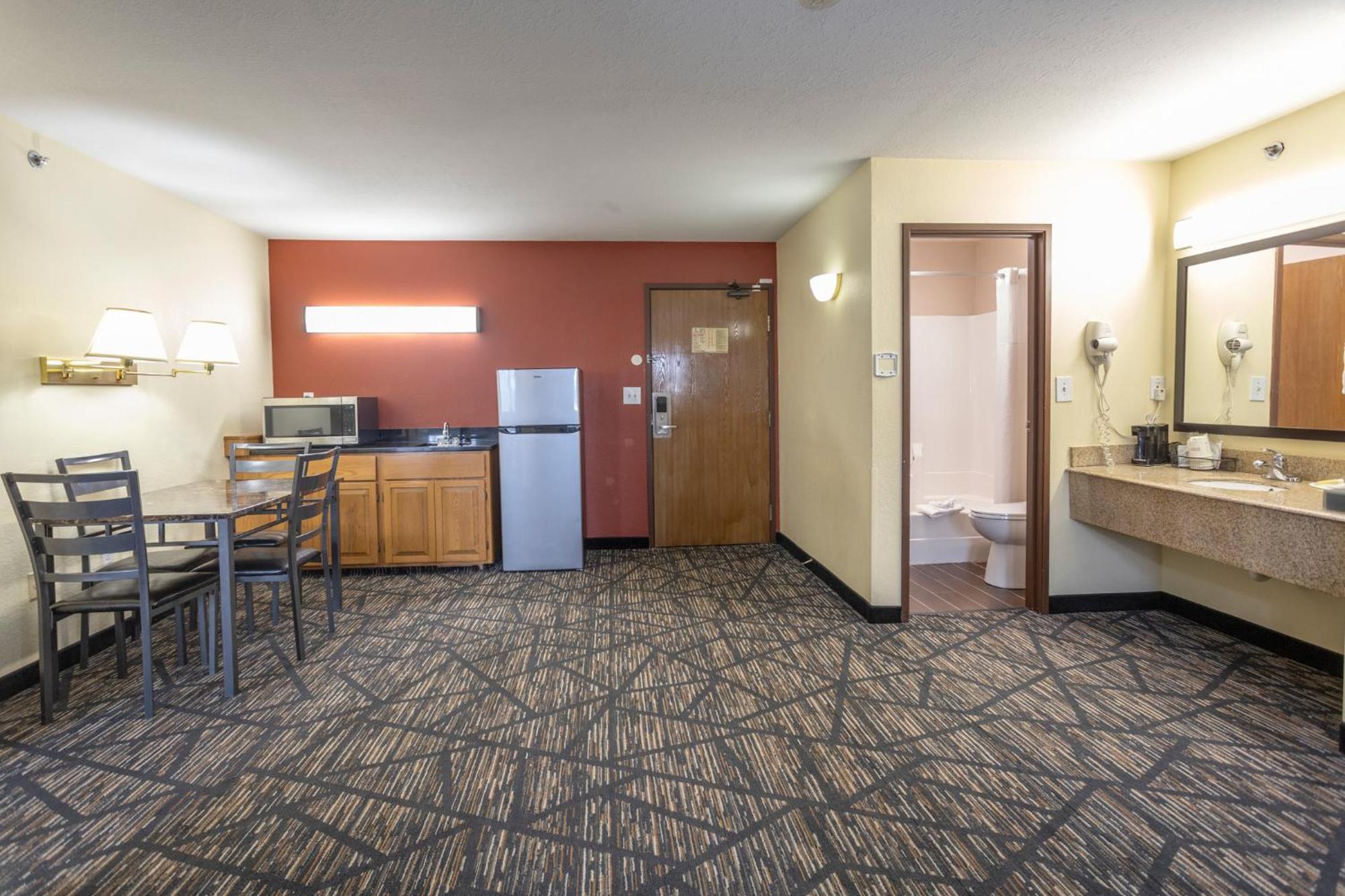 Super 8 By Wyndham Big Rapids Μοτέλ Εξωτερικό φωτογραφία