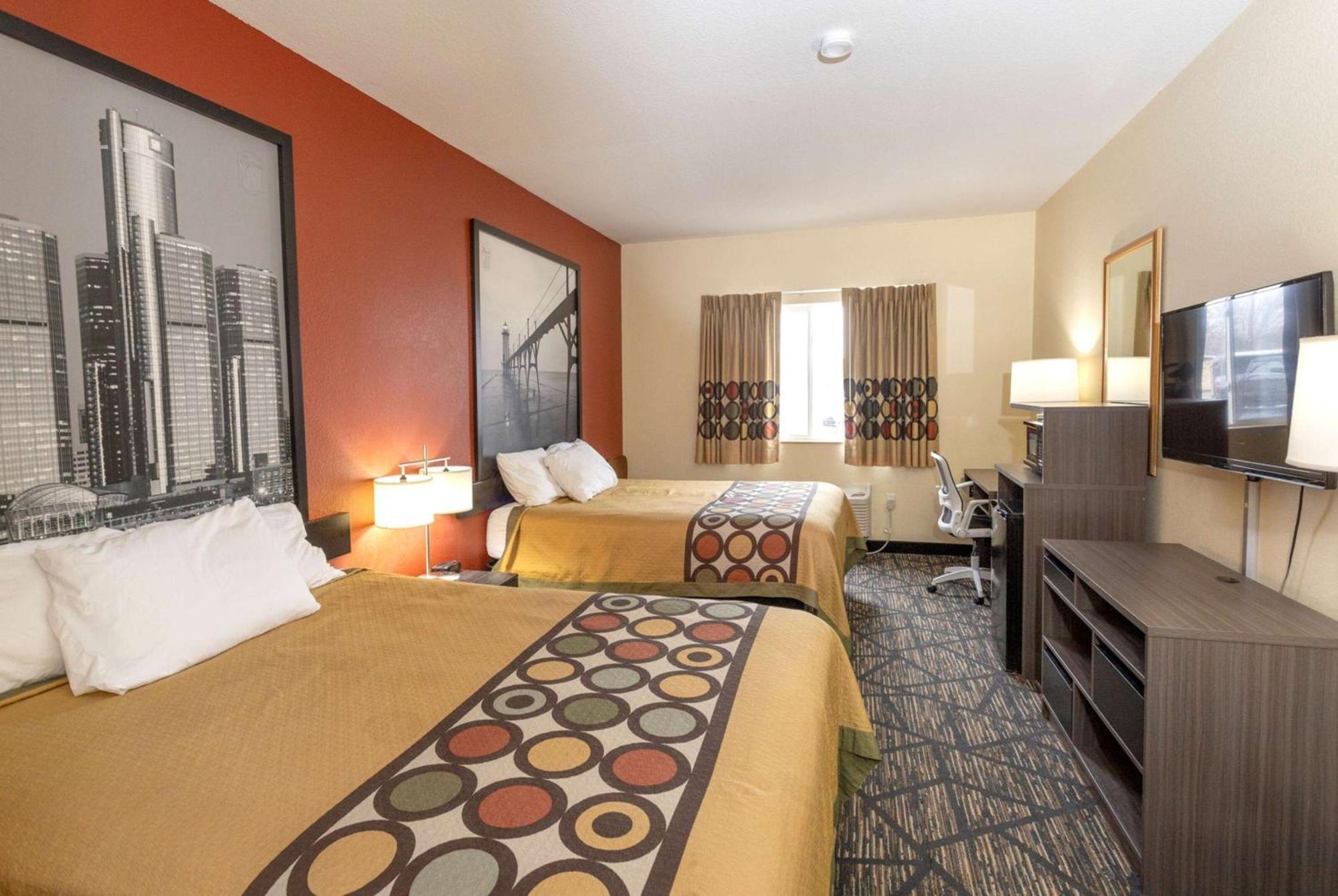 Super 8 By Wyndham Big Rapids Μοτέλ Εξωτερικό φωτογραφία